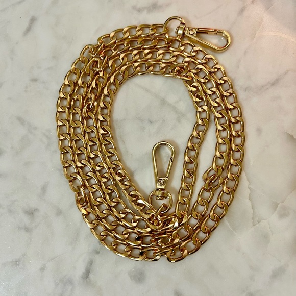 Handbags - Gold Unbranded Crossbody Chain - New
